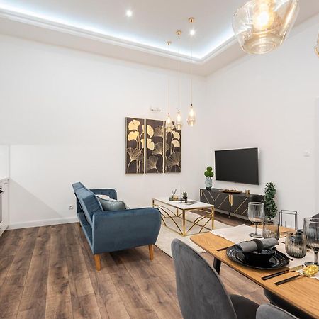 Blue Velvet Luxury Apartment بودابست المظهر الخارجي الصورة